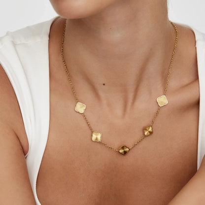 Clover  Sunburst Necklace